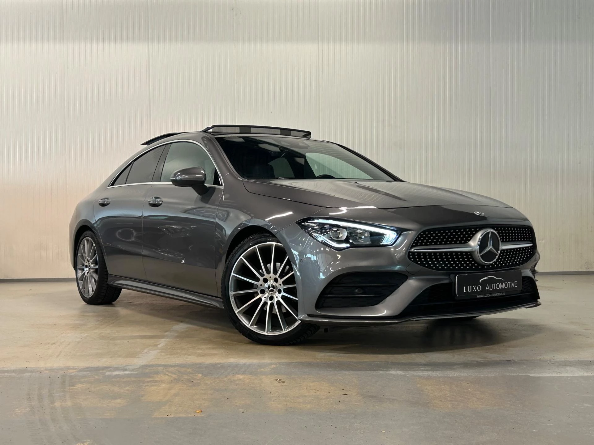 Hoofdafbeelding Mercedes-Benz CLA