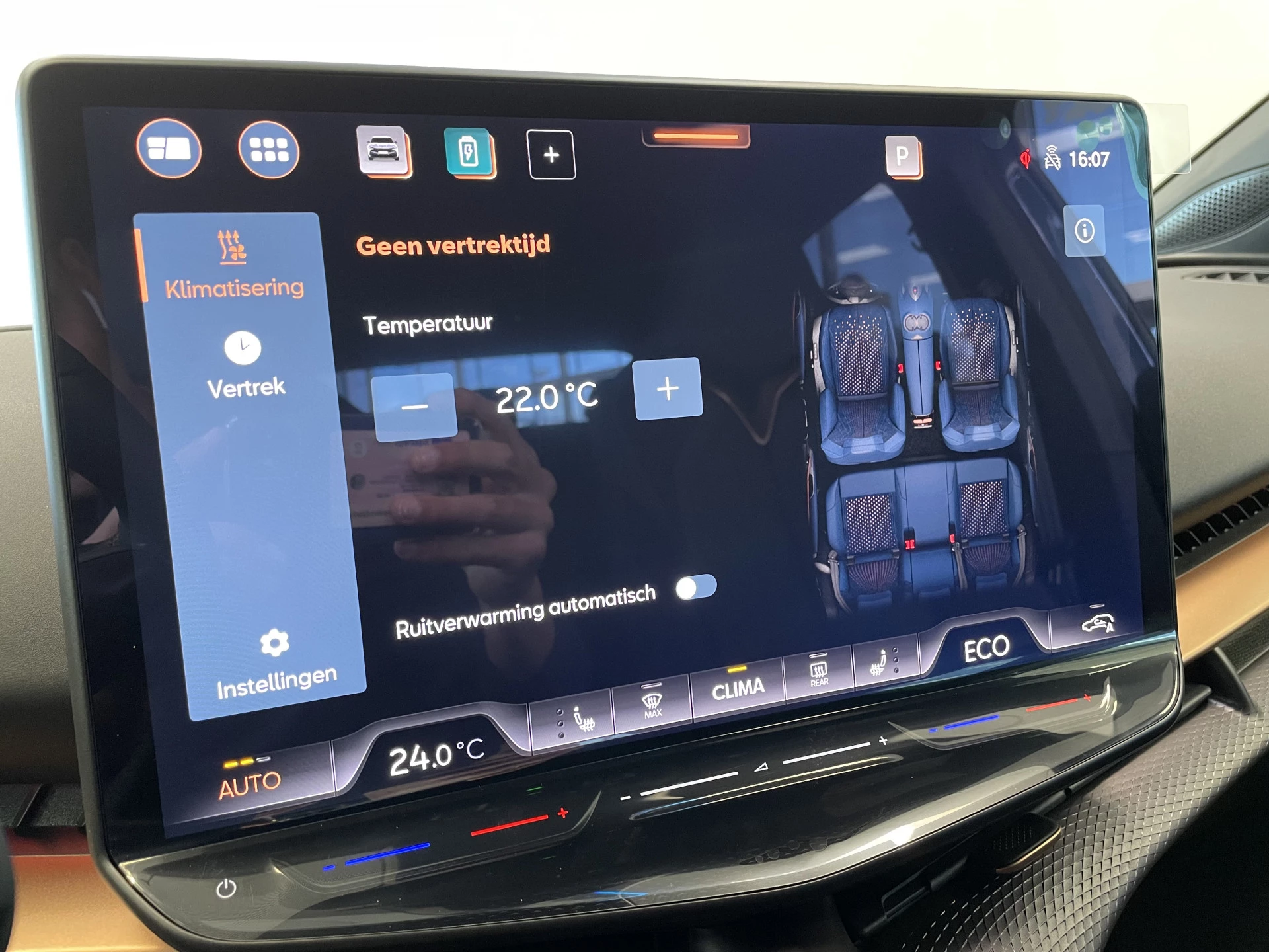 Hoofdafbeelding CUPRA Tavascan