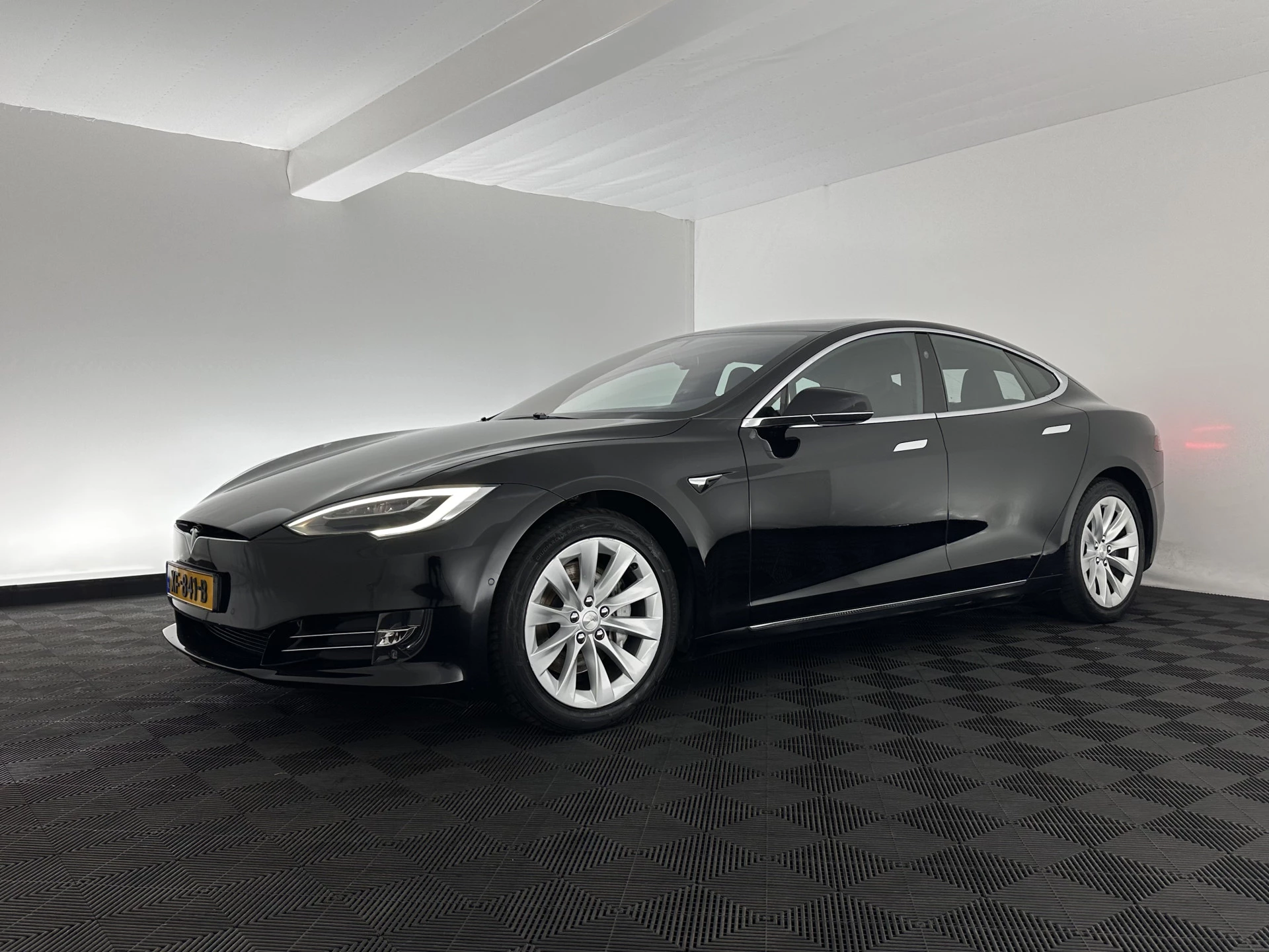 Hoofdafbeelding Tesla Model S