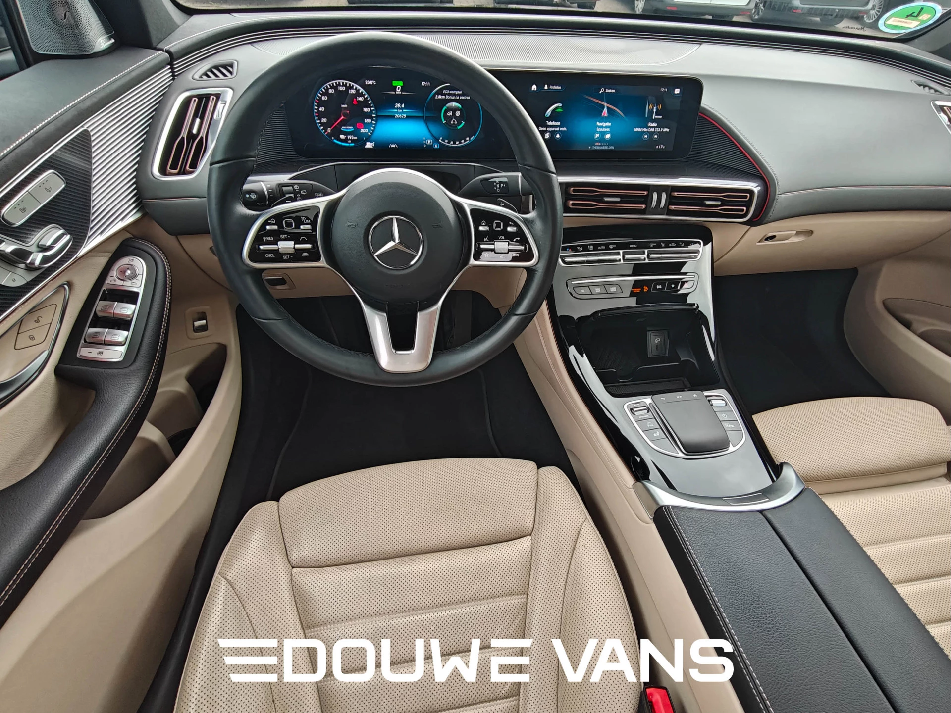 Hoofdafbeelding Mercedes-Benz EQC