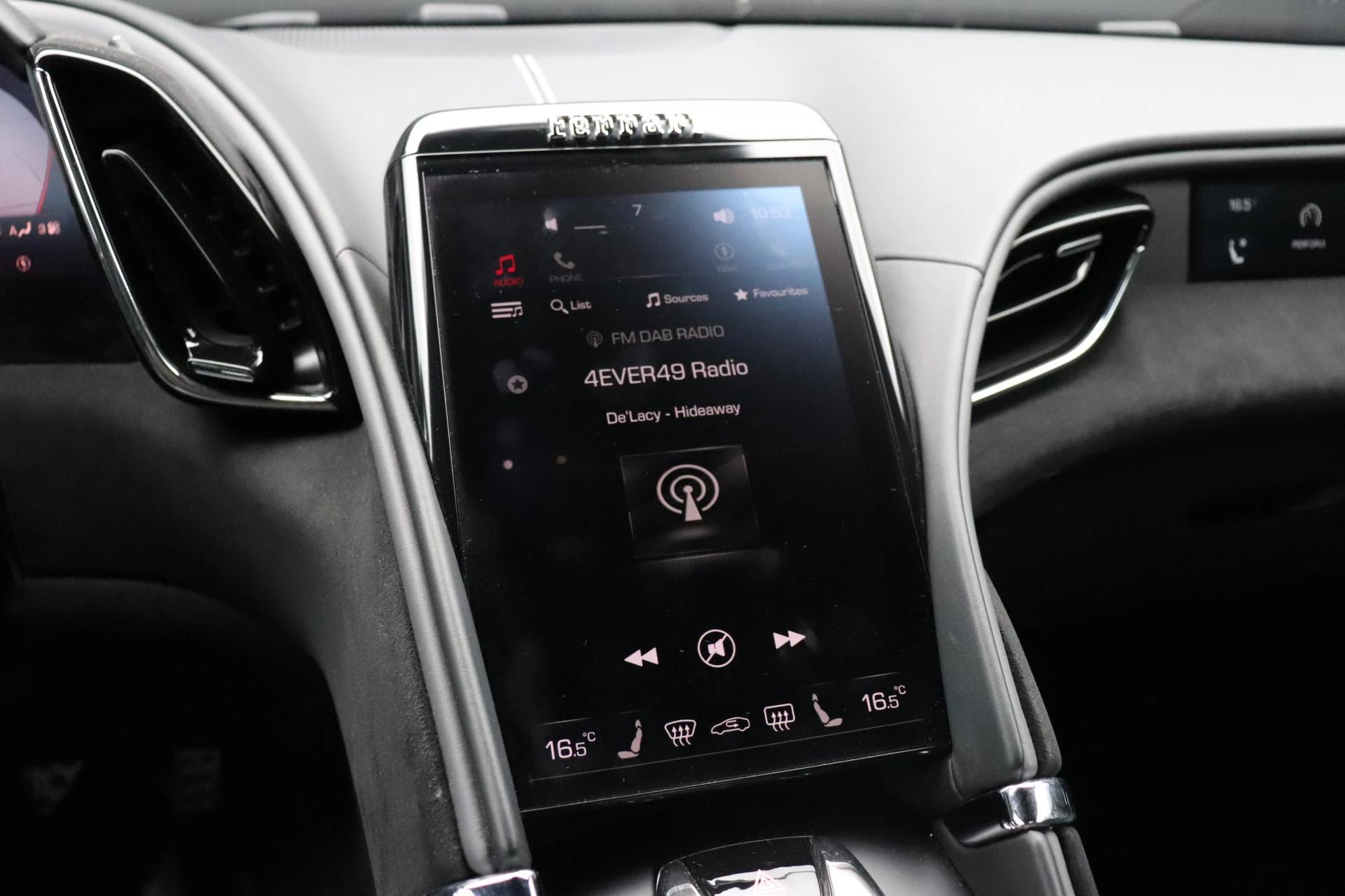 Hoofdafbeelding Ferrari Roma