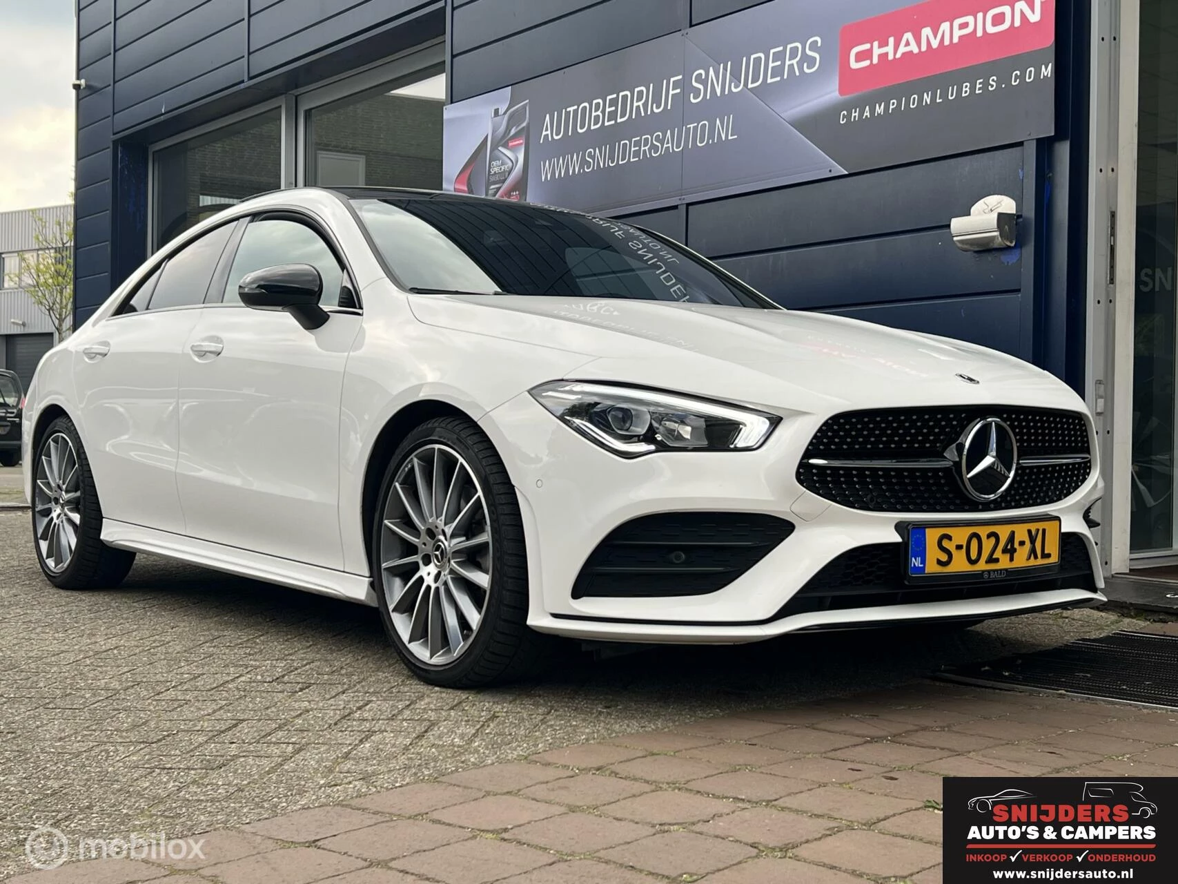 Hoofdafbeelding Mercedes-Benz CLA