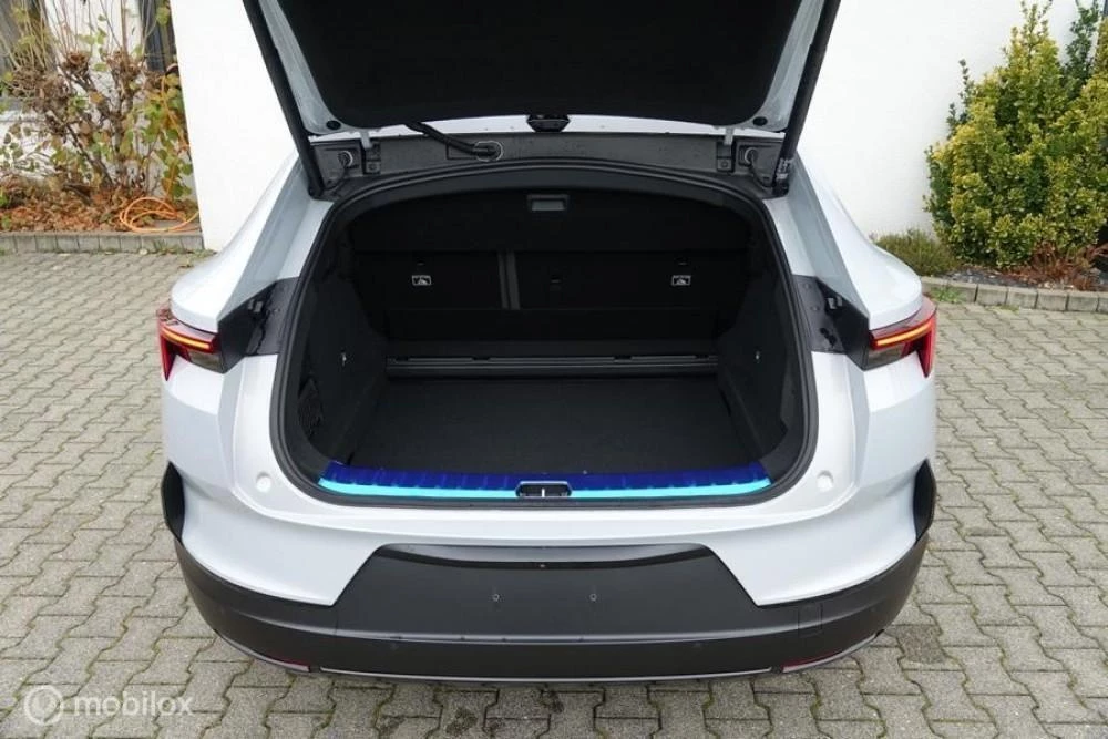 Hoofdafbeelding Polestar 4