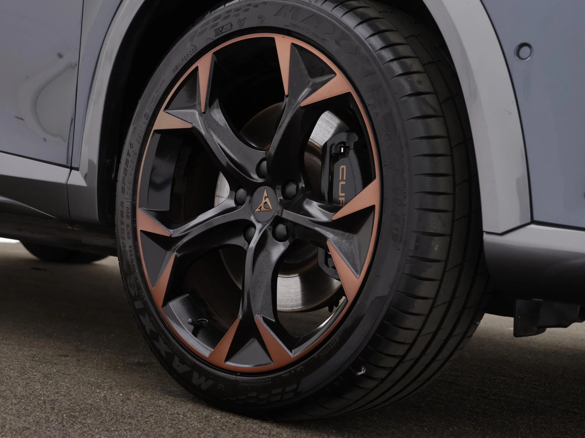 Hoofdafbeelding CUPRA Formentor