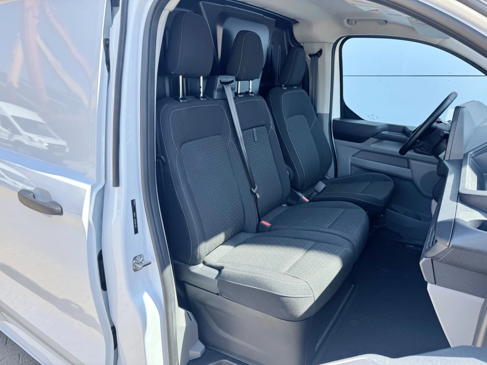 Hoofdafbeelding Ford E-Transit Custom