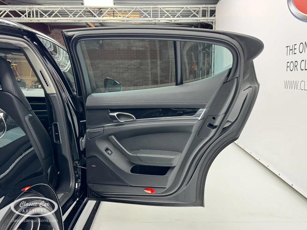 Hoofdafbeelding Porsche Panamera