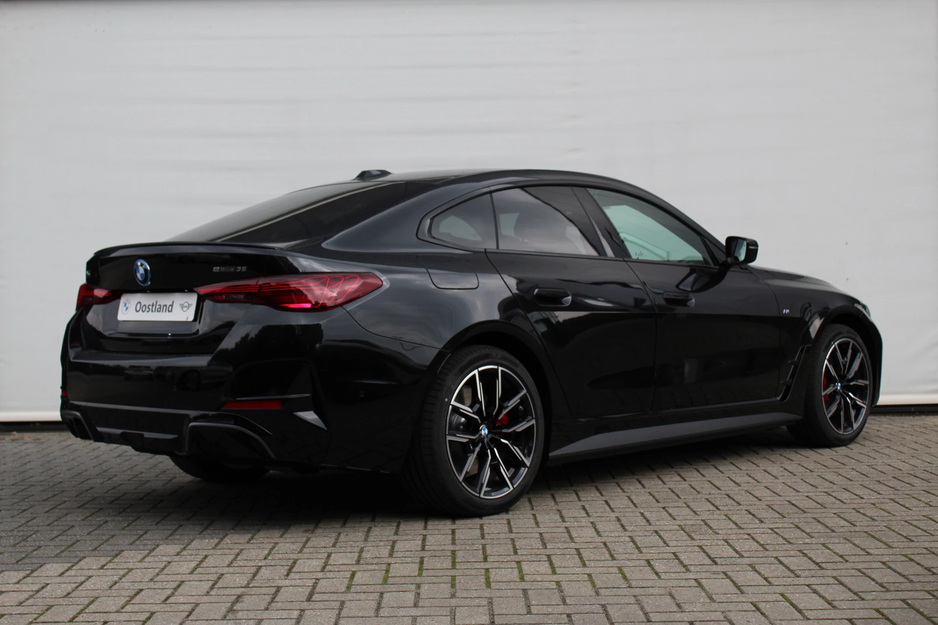 Hoofdafbeelding BMW i4