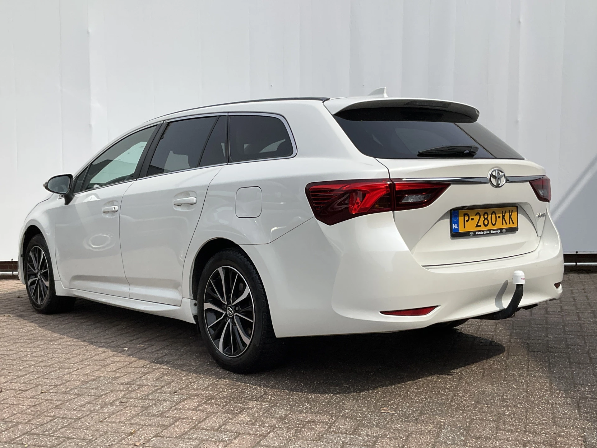 Hoofdafbeelding Toyota Avensis