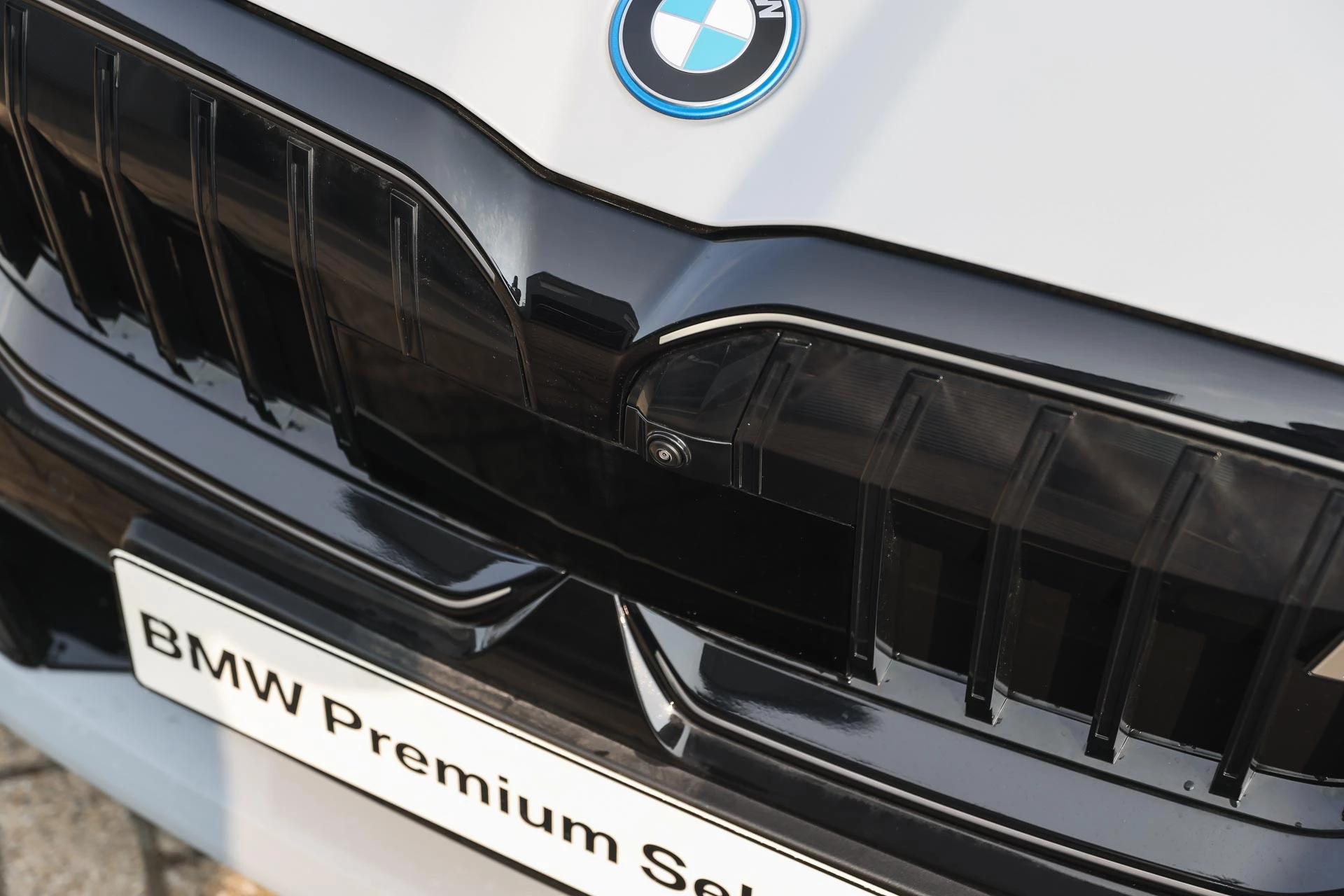 Hoofdafbeelding BMW i5