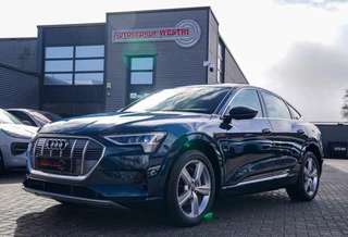 Hoofdafbeelding Audi e-tron Audi E-tron Sportback 55 quattro Business edition Plus 95 kWh | Panorama | Luxe Leder | Adaptieve cruise | Memory | Clima achter