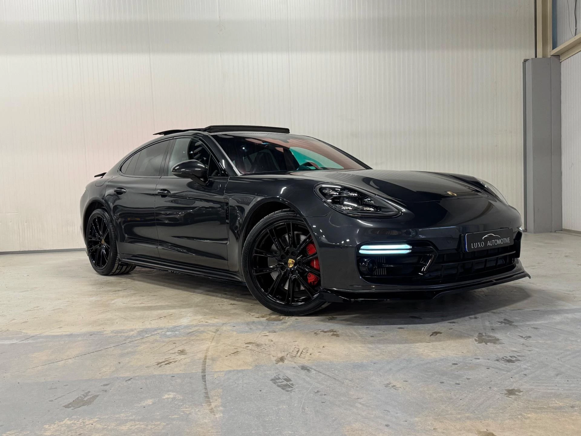 Hoofdafbeelding Porsche Panamera