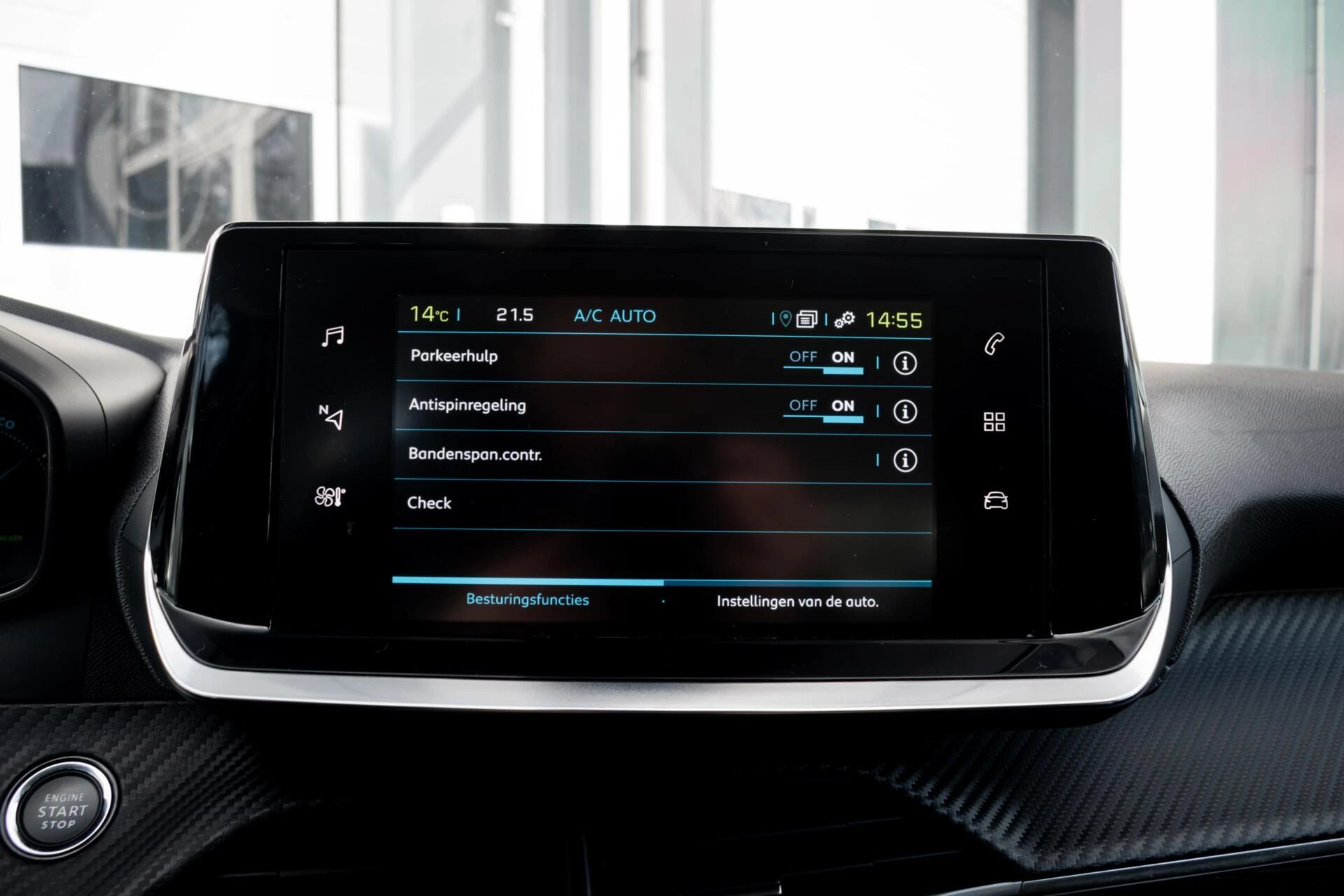 Hoofdafbeelding Peugeot e-208