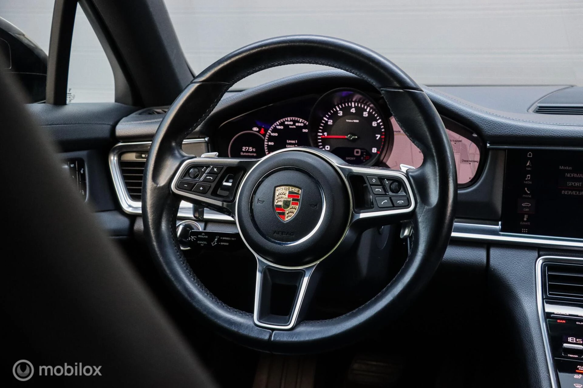 Hoofdafbeelding Porsche Panamera
