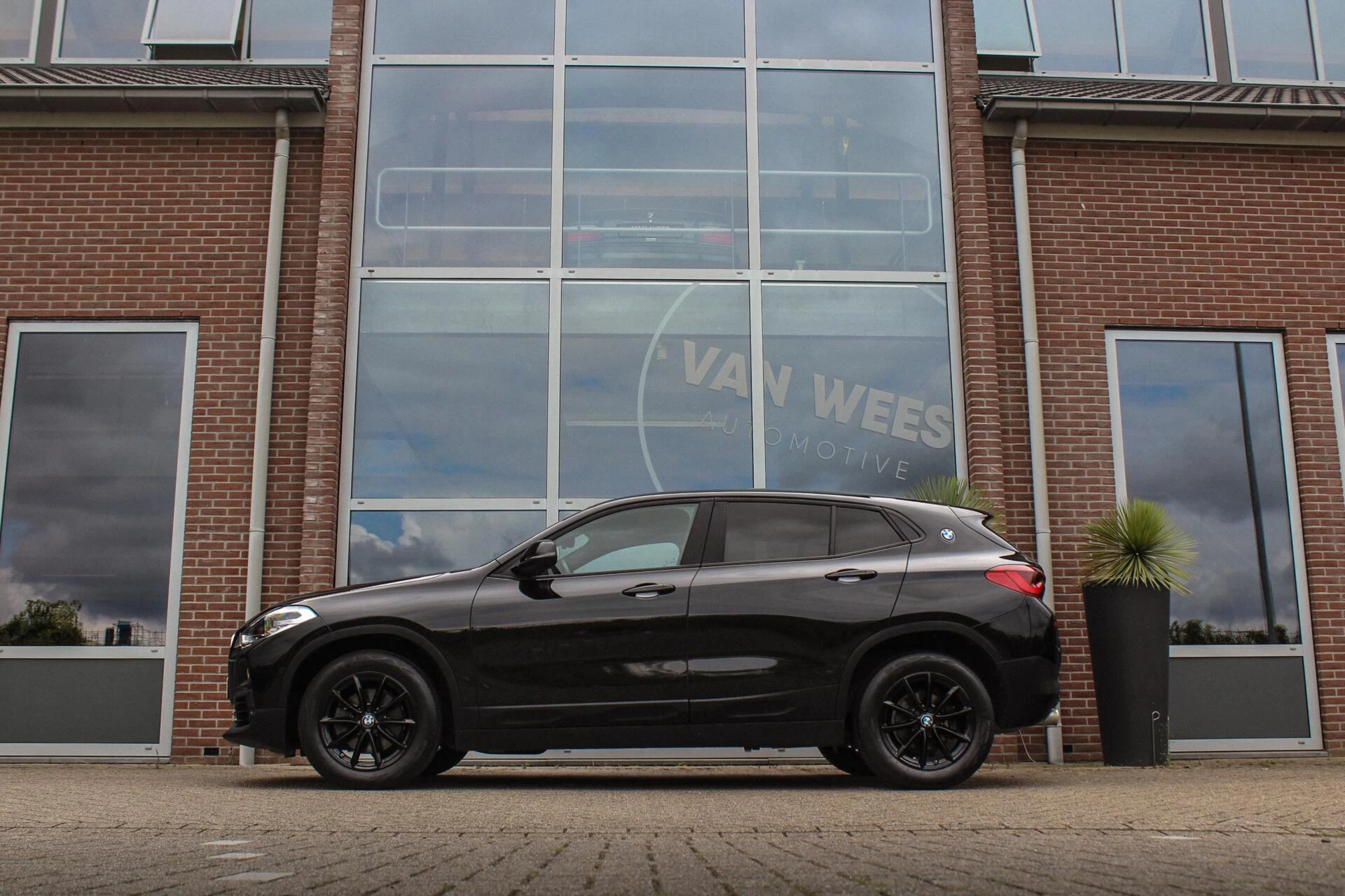 Hoofdafbeelding BMW X2