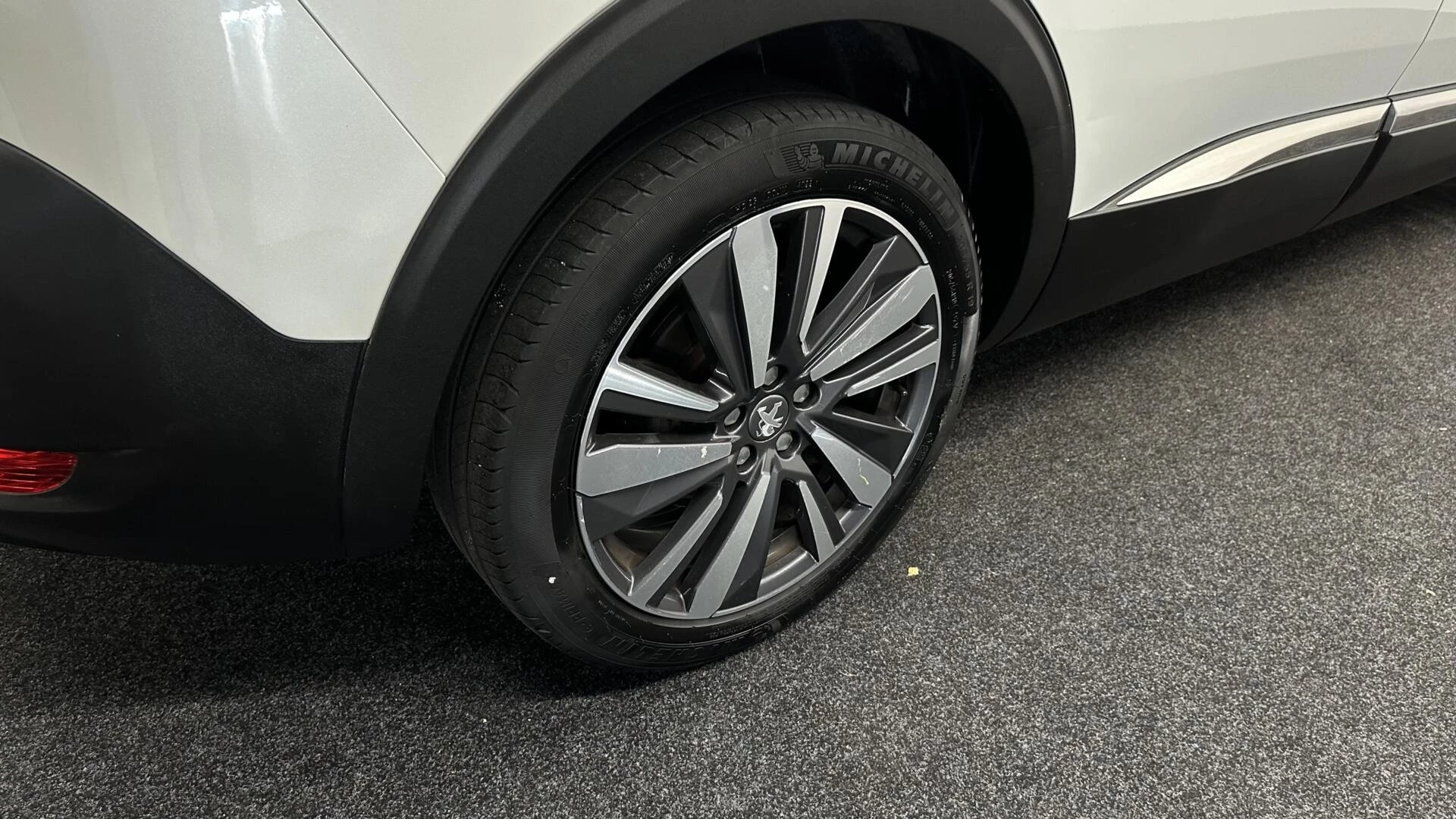 Hoofdafbeelding Peugeot 5008