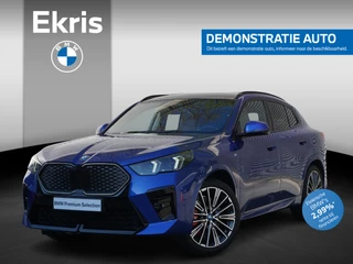 Hoofdafbeelding BMW iX2 BMW iX2 xDrive30 M Sportpakket Pro | Innovation Pack | Comfort Pack | Glazen panoramadak | Parking Assistant Plus | BMW Head-Up Display