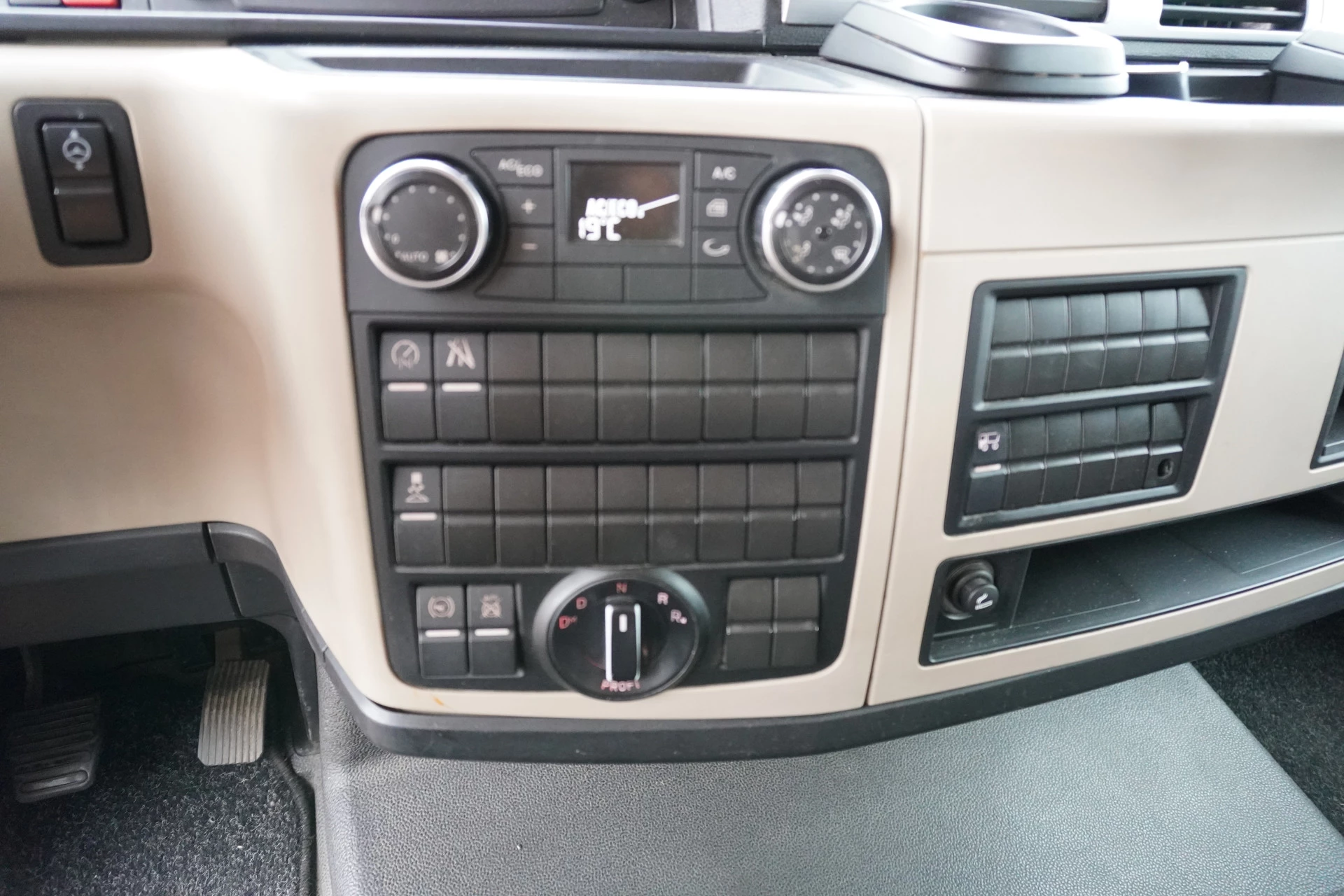 Hoofdafbeelding MAN TGL