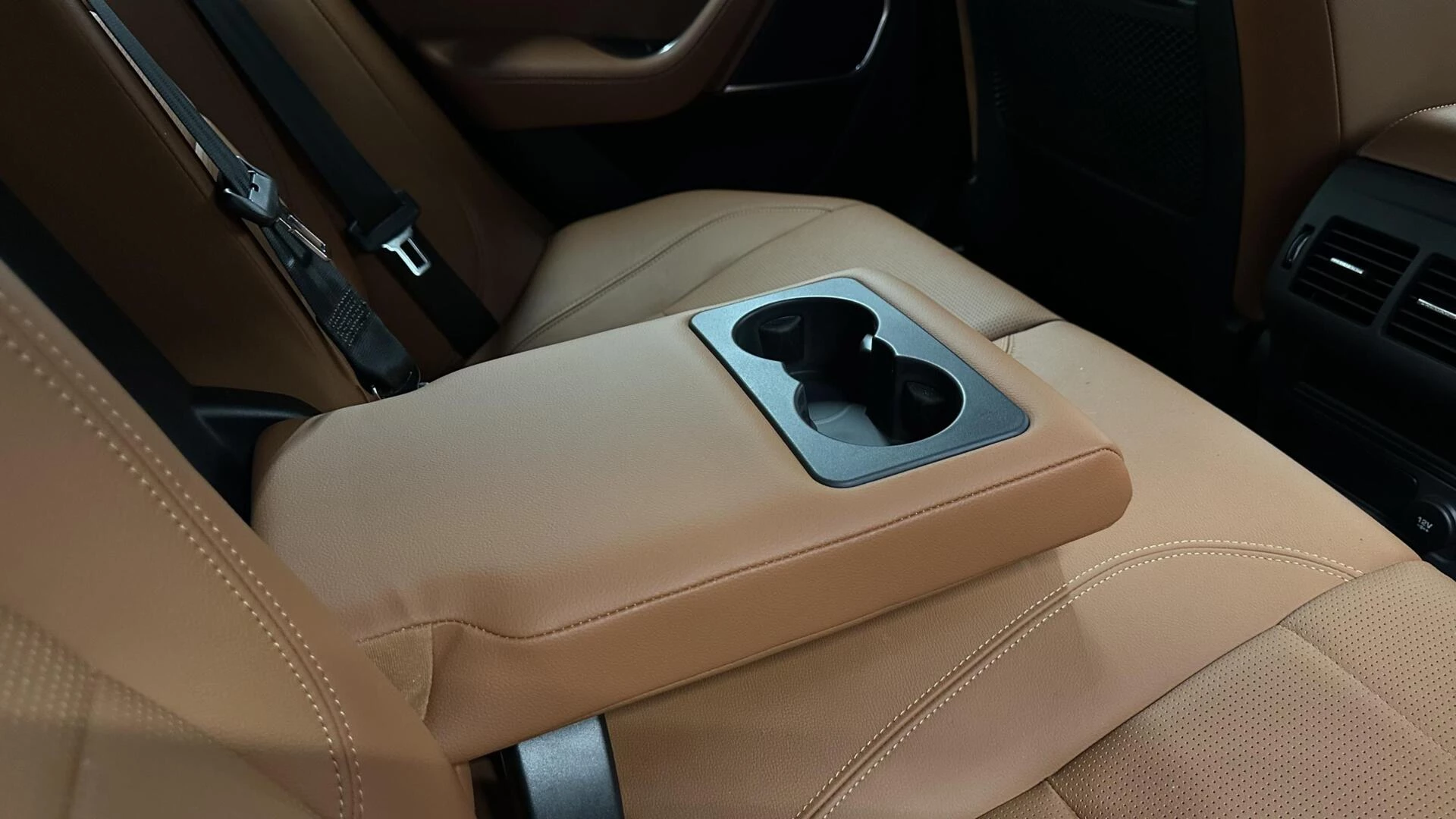 Hoofdafbeelding Jaguar XE
