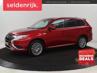 Hoofdafbeelding Mitsubishi Outlander Mitsubishi Outlander 2.4 PHEV Intense | Trekhaak | Stoelverwarming |  Leder/Alcantara | Camera | Carplay | Navigatie | Full LED | Cruise control | Plug In