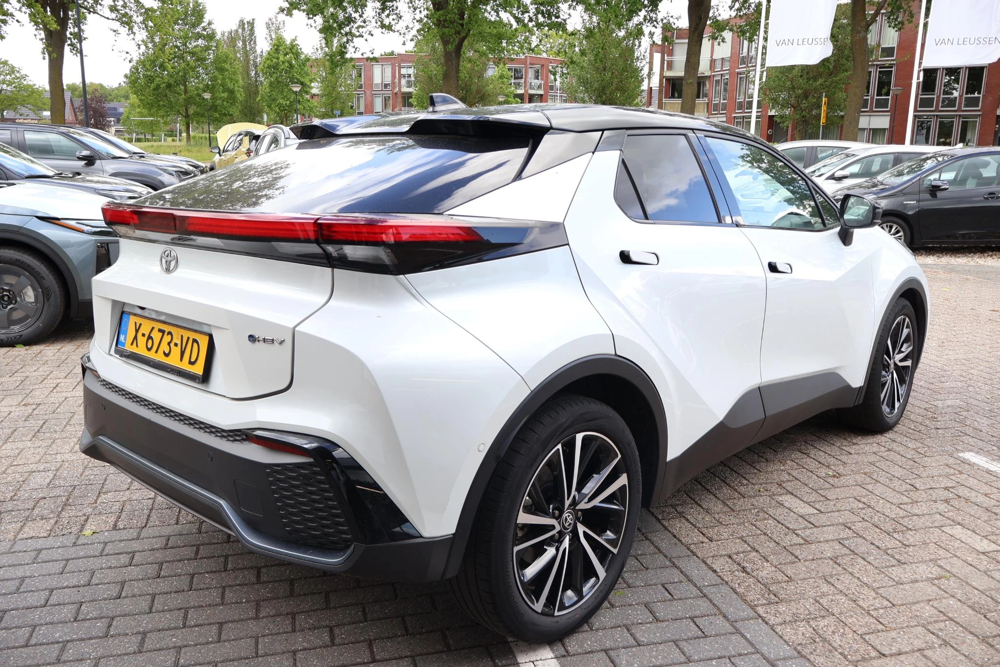 Hoofdafbeelding Toyota C-HR