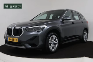 BMW X1 SDrive18i Executive Edition (PARKEERSENSOREN, NAVIGATIE, CRUISE, STOELVERWARMING, AUTOMAAT, NL-AUTO, DEALER ONDERHOUDEN)