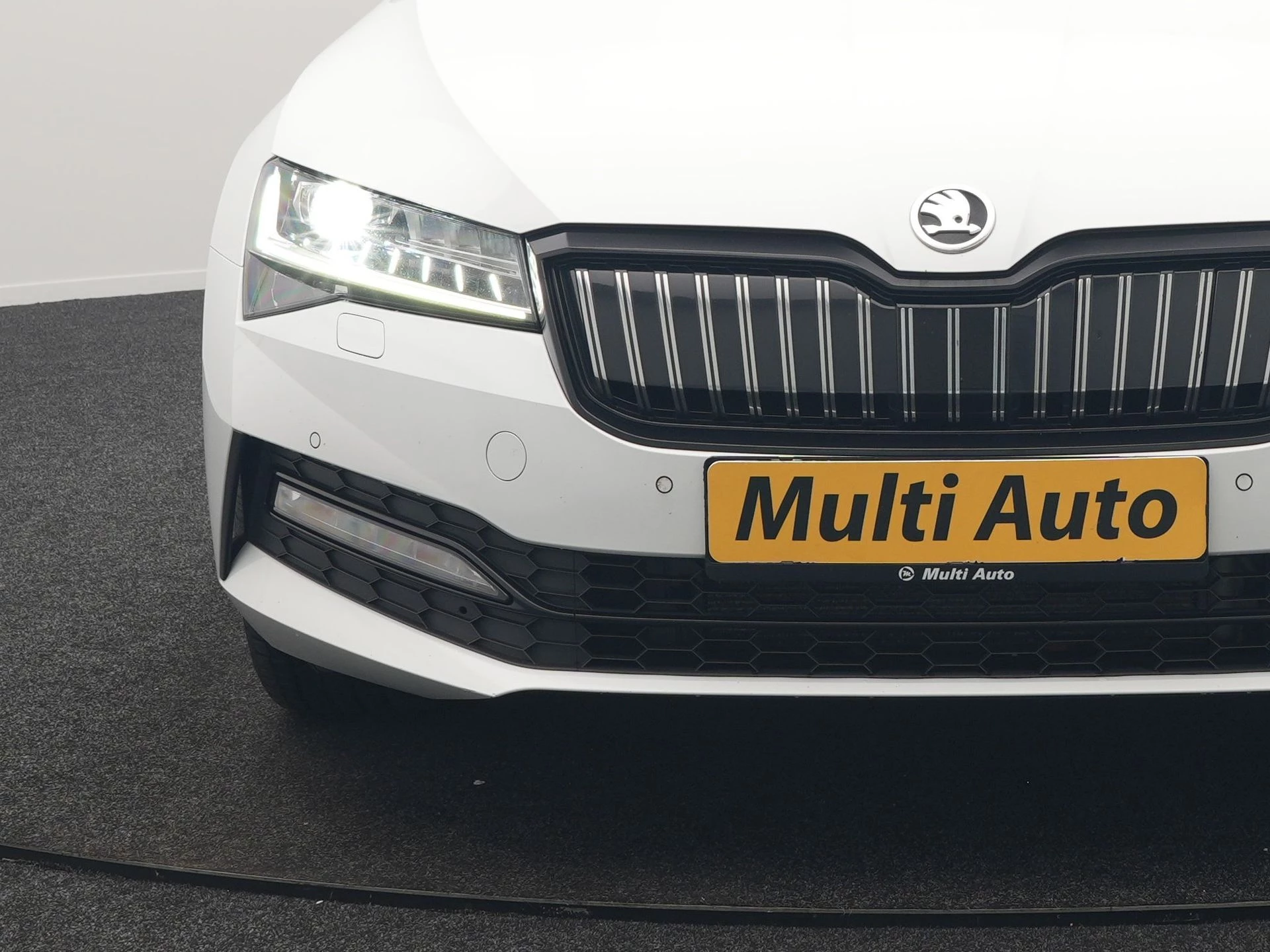 Hoofdafbeelding Škoda Superb