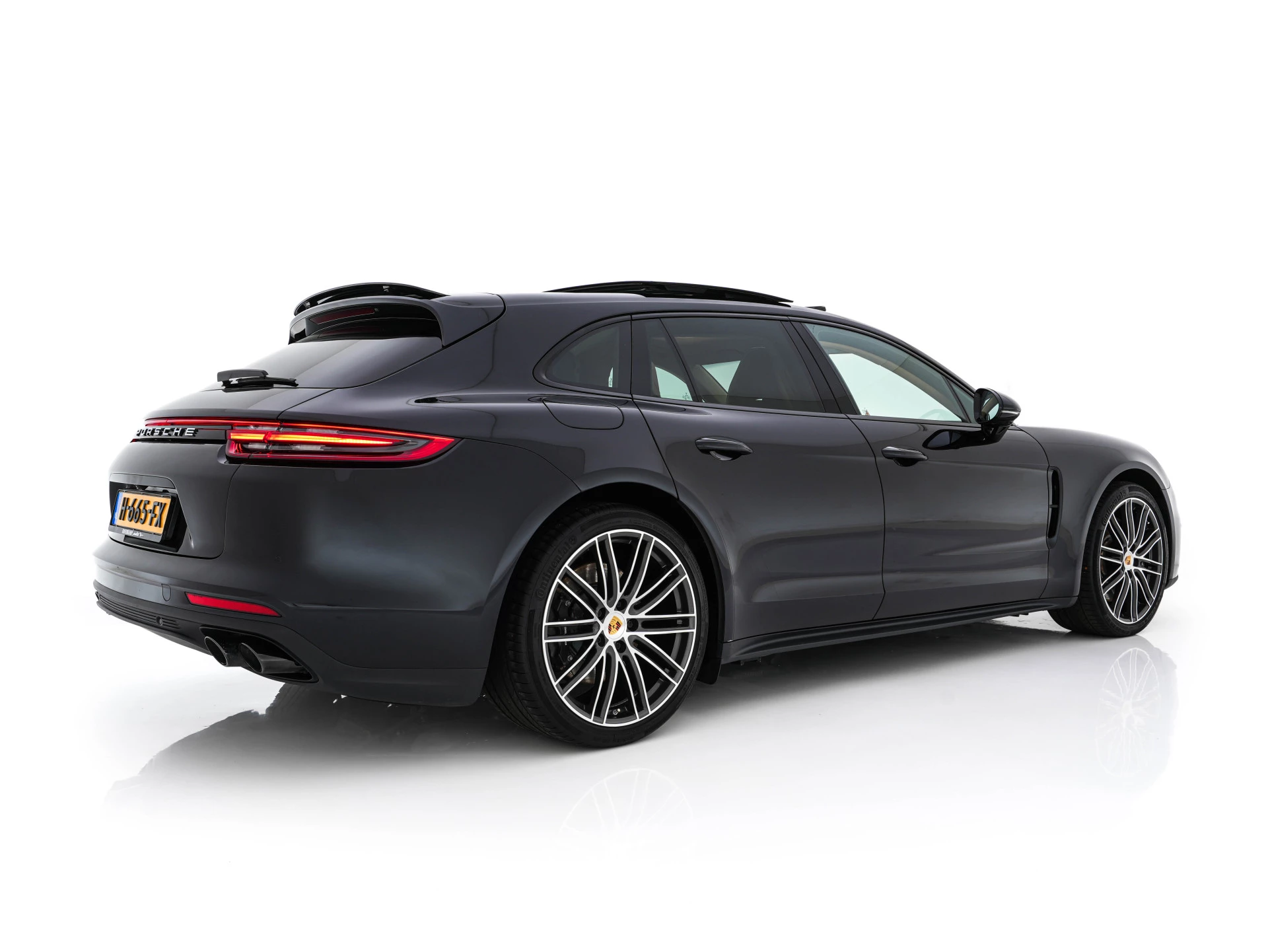 Hoofdafbeelding Porsche Panamera