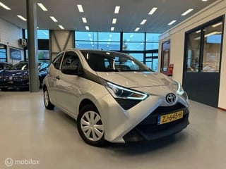 Toyota Aygo 1.0 VVT-i x-fun Airco|LED|Bluetooth|Carplay|1eig