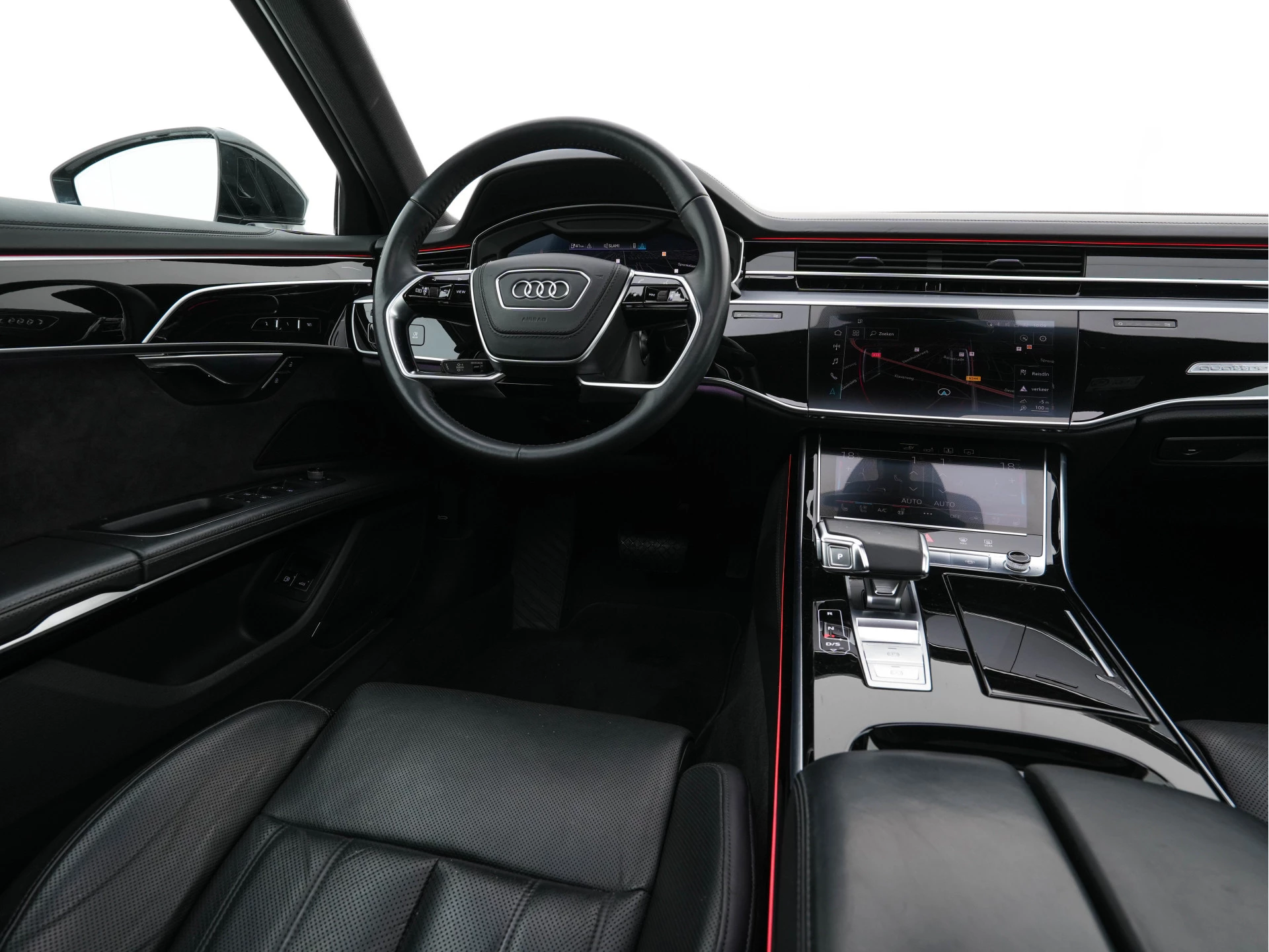 Hoofdafbeelding Audi A8