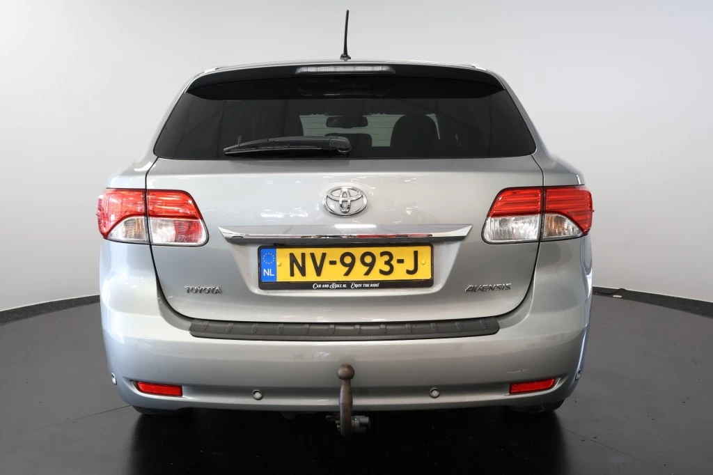 Hoofdafbeelding Toyota Avensis