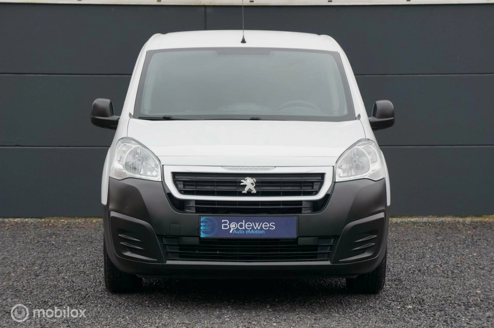 Hoofdafbeelding Peugeot Partner