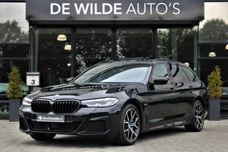 Hoofdafbeelding BMW 5 Serie BMW 5 Serie Touring 530e xDrive M-sport 292pk Pano Leer Camera ACC DAB Apple CarPlay