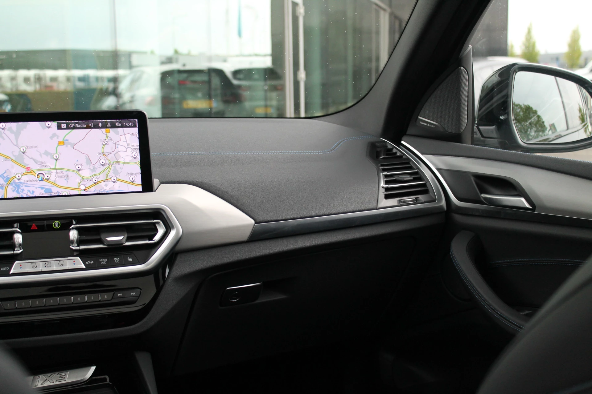 Hoofdafbeelding BMW iX3