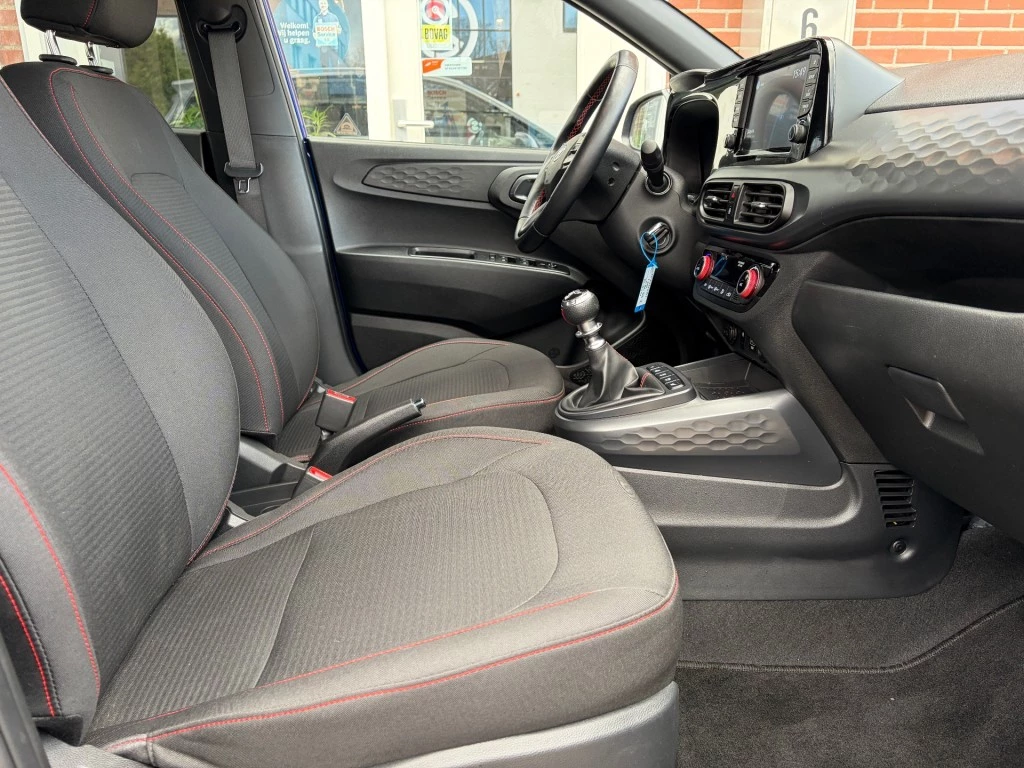Hoofdafbeelding Hyundai i10