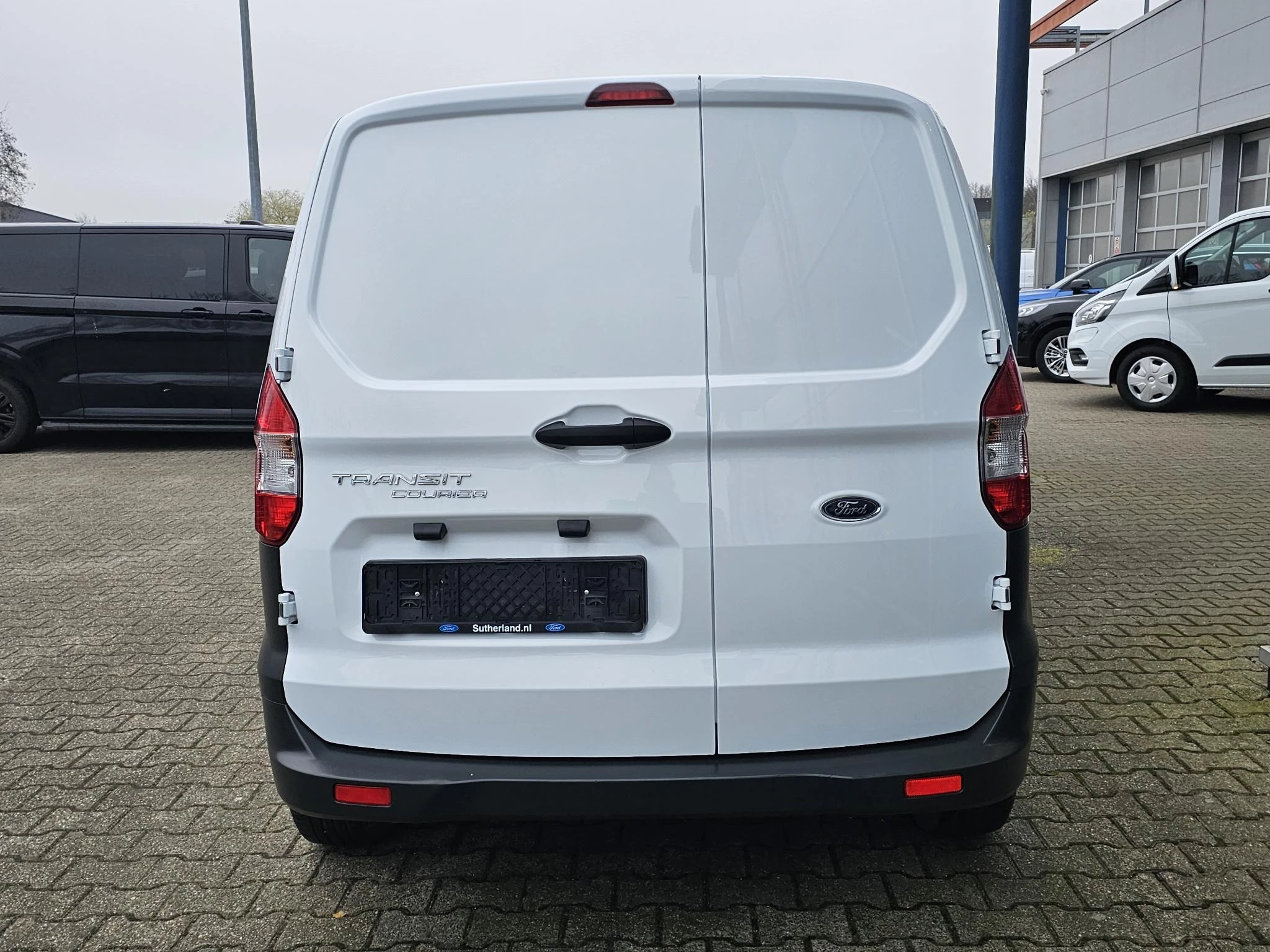 Hoofdafbeelding Ford Transit Courier