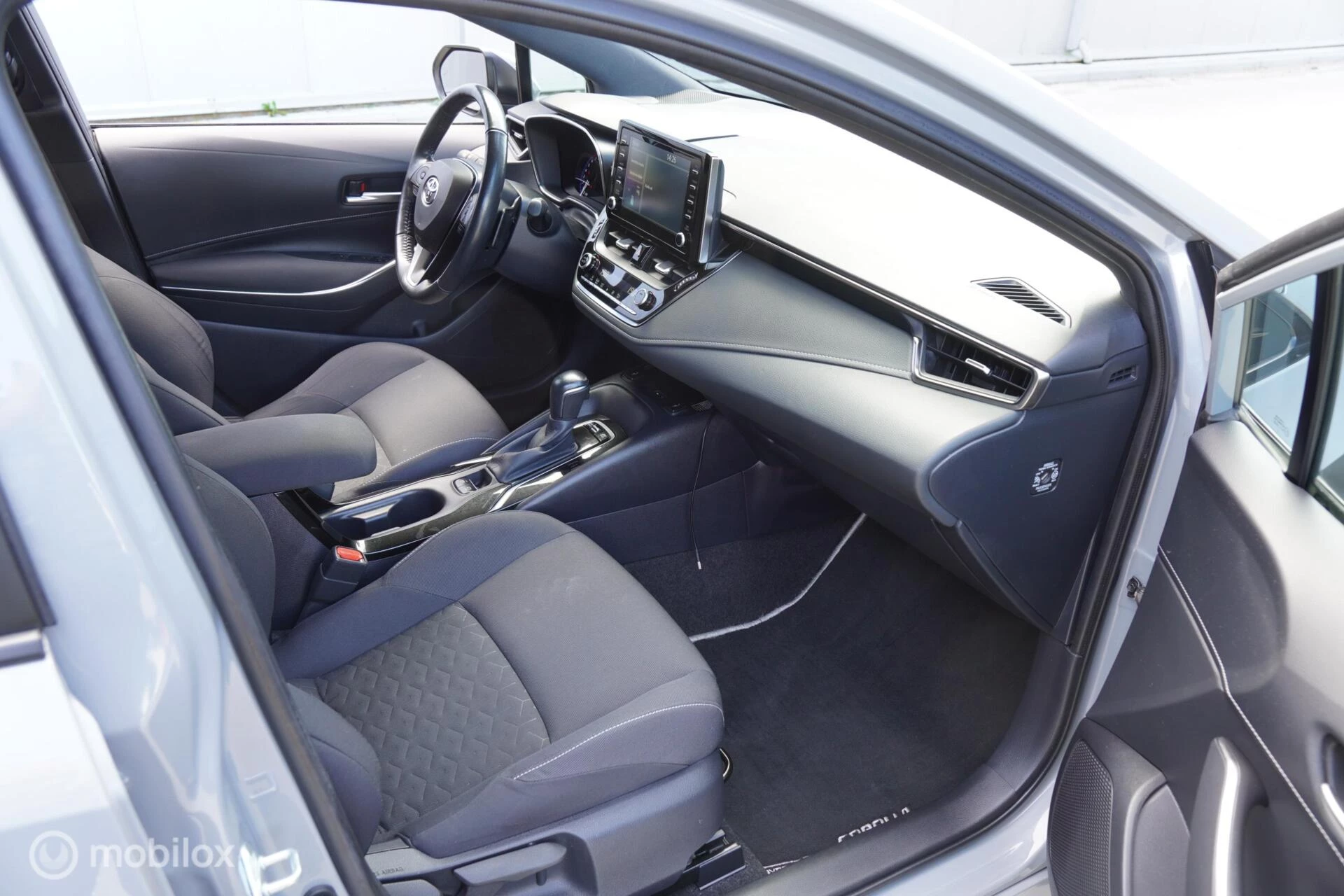 Hoofdafbeelding Toyota Corolla