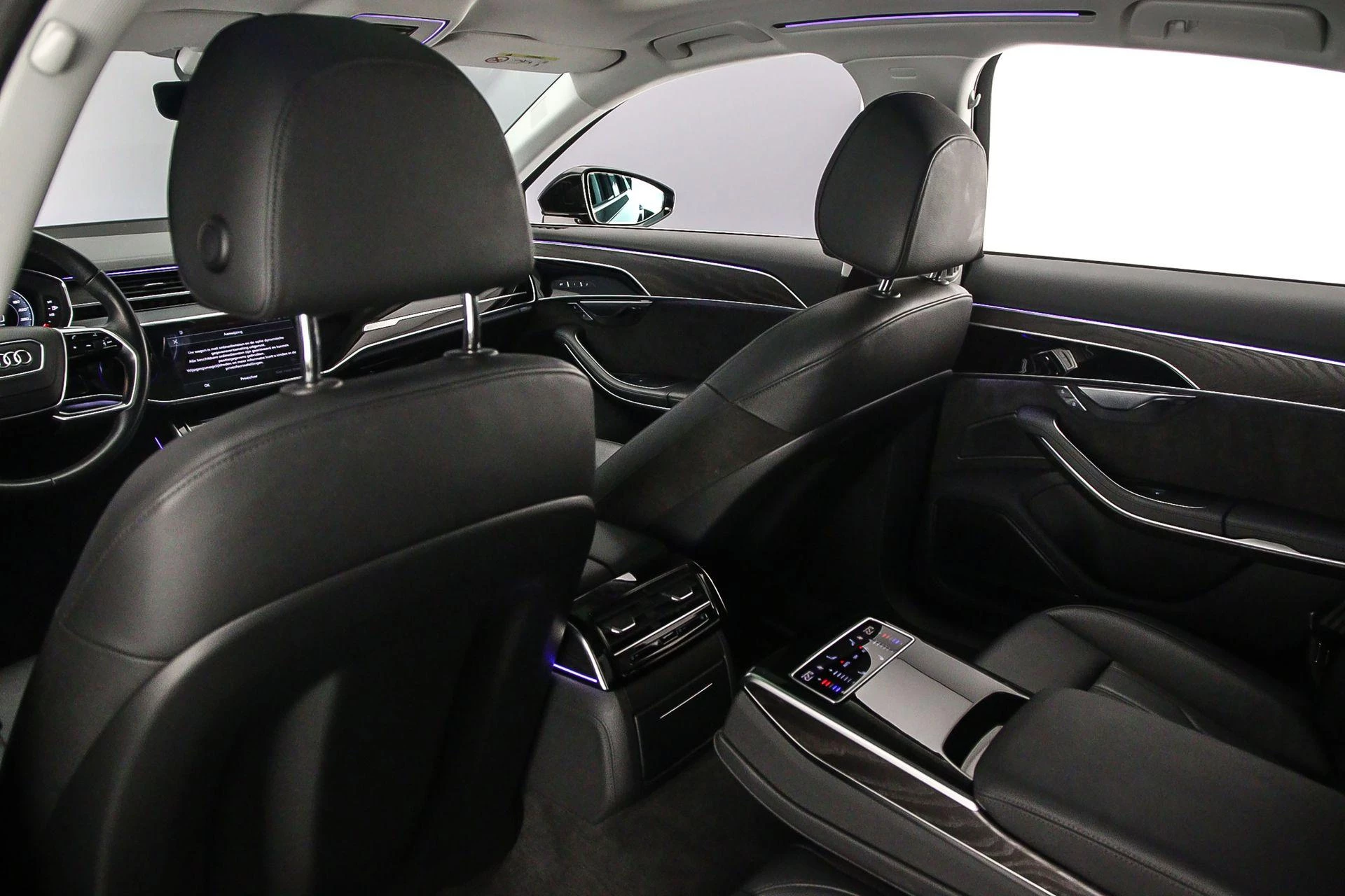 Hoofdafbeelding Audi A8