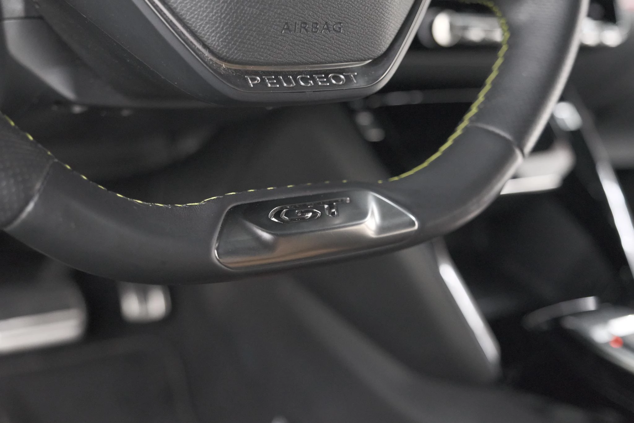 Hoofdafbeelding Peugeot e-2008