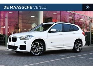 BMW X1 xDrive20i M Sport Automaat / Trekhaak / Panoramadak / Sportstoelen / Achteruitrijcamera / Adaptief onderstel / LED / Stoelverwarming / Airconditioning / Cruise Control
