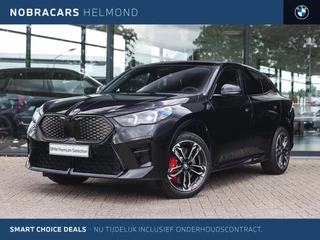 Hoofdafbeelding BMW iX2 BMW iX2 eDrive20 M Sport / Panoramadak / Trekhaak / Sportstoelen / M Adaptief onderstel / Comfort Access / Head-Up / Parking Assistant Plus / Adaptieve LED