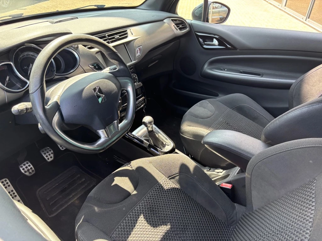 Hoofdafbeelding DS DS 3