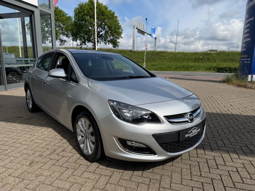 Hoofdafbeelding Opel Astra