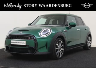 MINI Cooper S Hatchback Classic Automaat / Sportstoelen / Stoelverwarming / Cruise Control / LED / Achteruitrijcamera / PDC achter / Driving Assistant