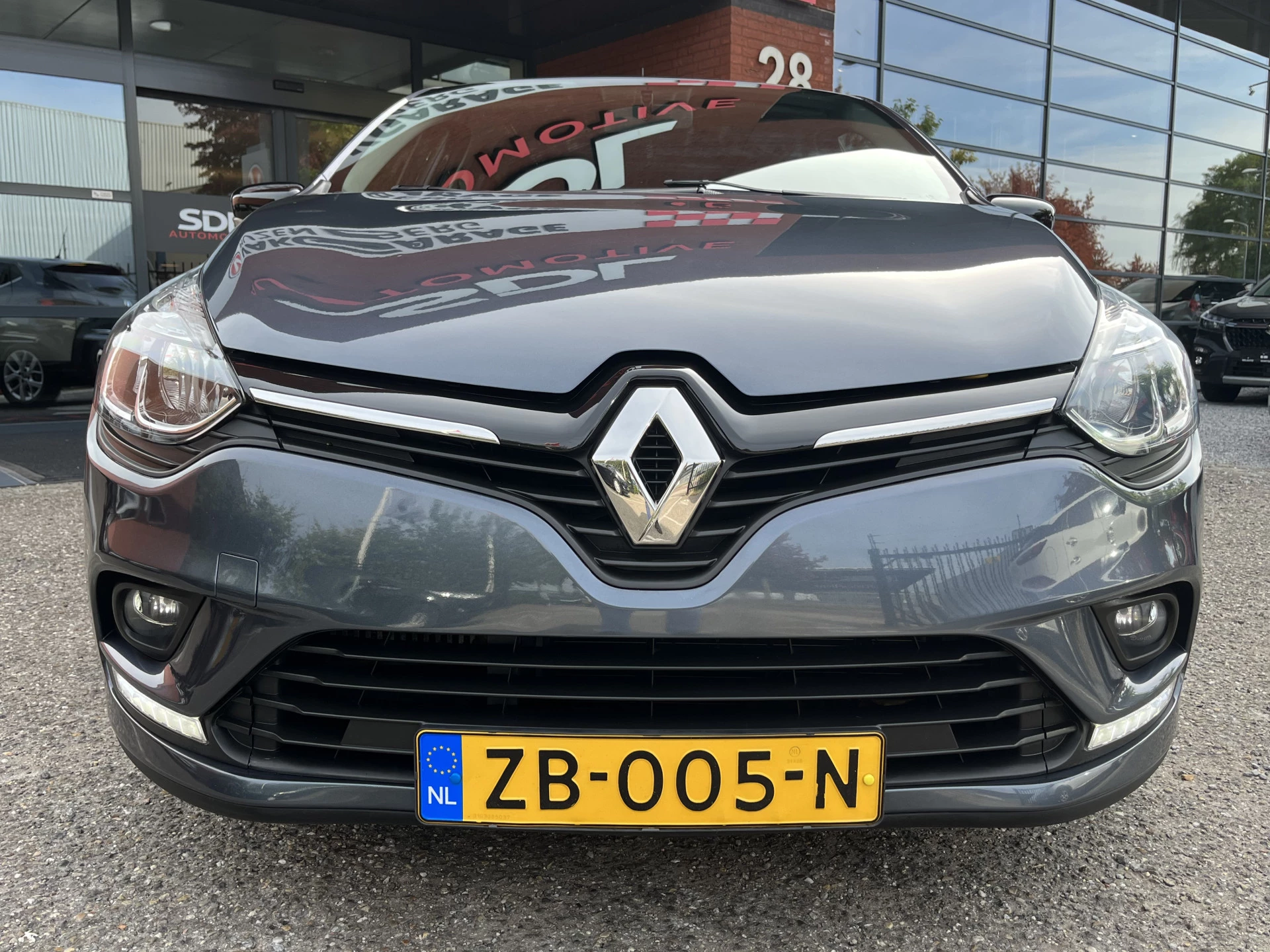 Hoofdafbeelding Renault Clio