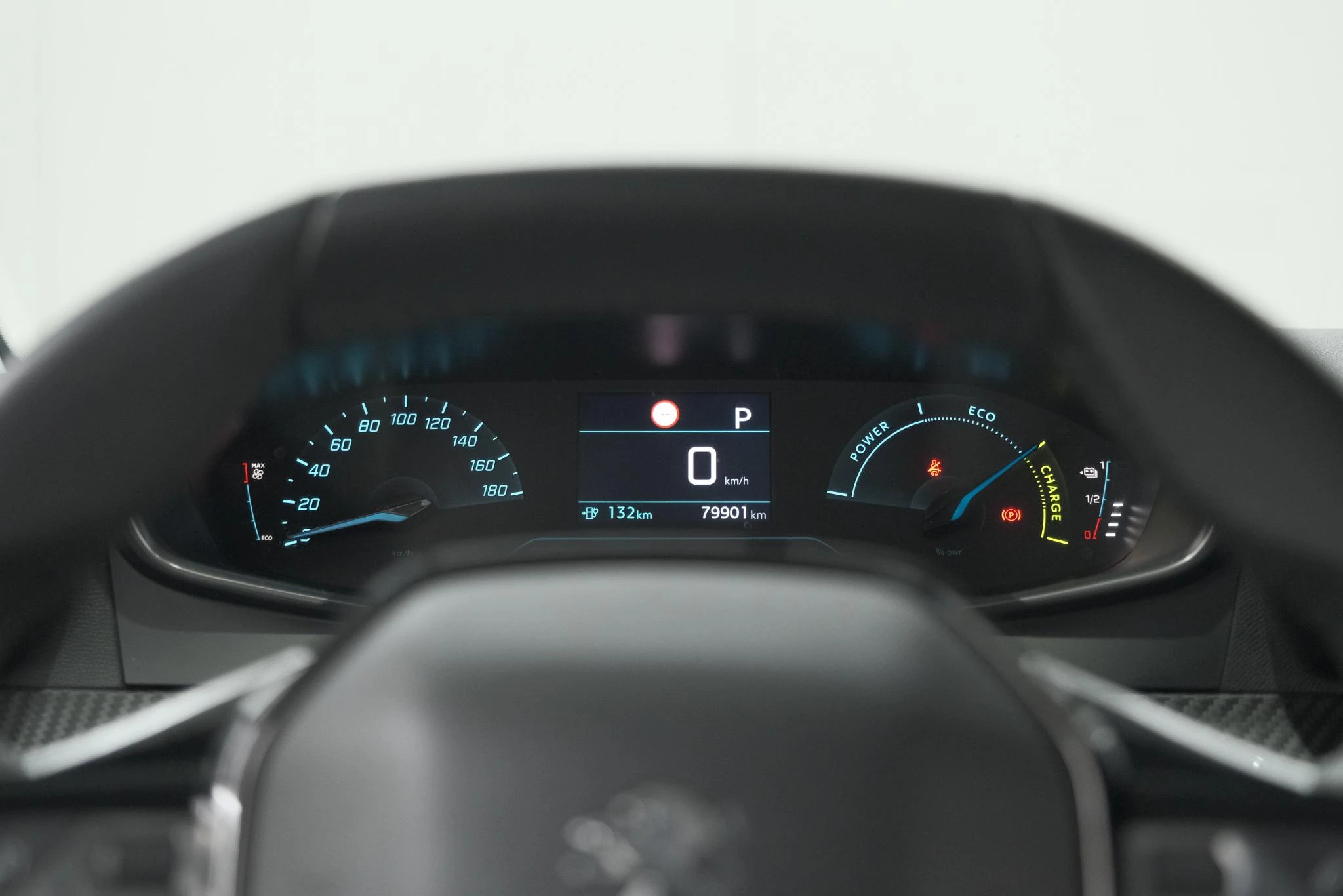 Hoofdafbeelding Peugeot e-208