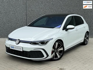 Volkswagen Golf 1.4 eHybrid GTE | Pano | Head-up | IQ light | Dodehoek assist | ACC | Sfeerverlichting | Lane assist | Carplay |