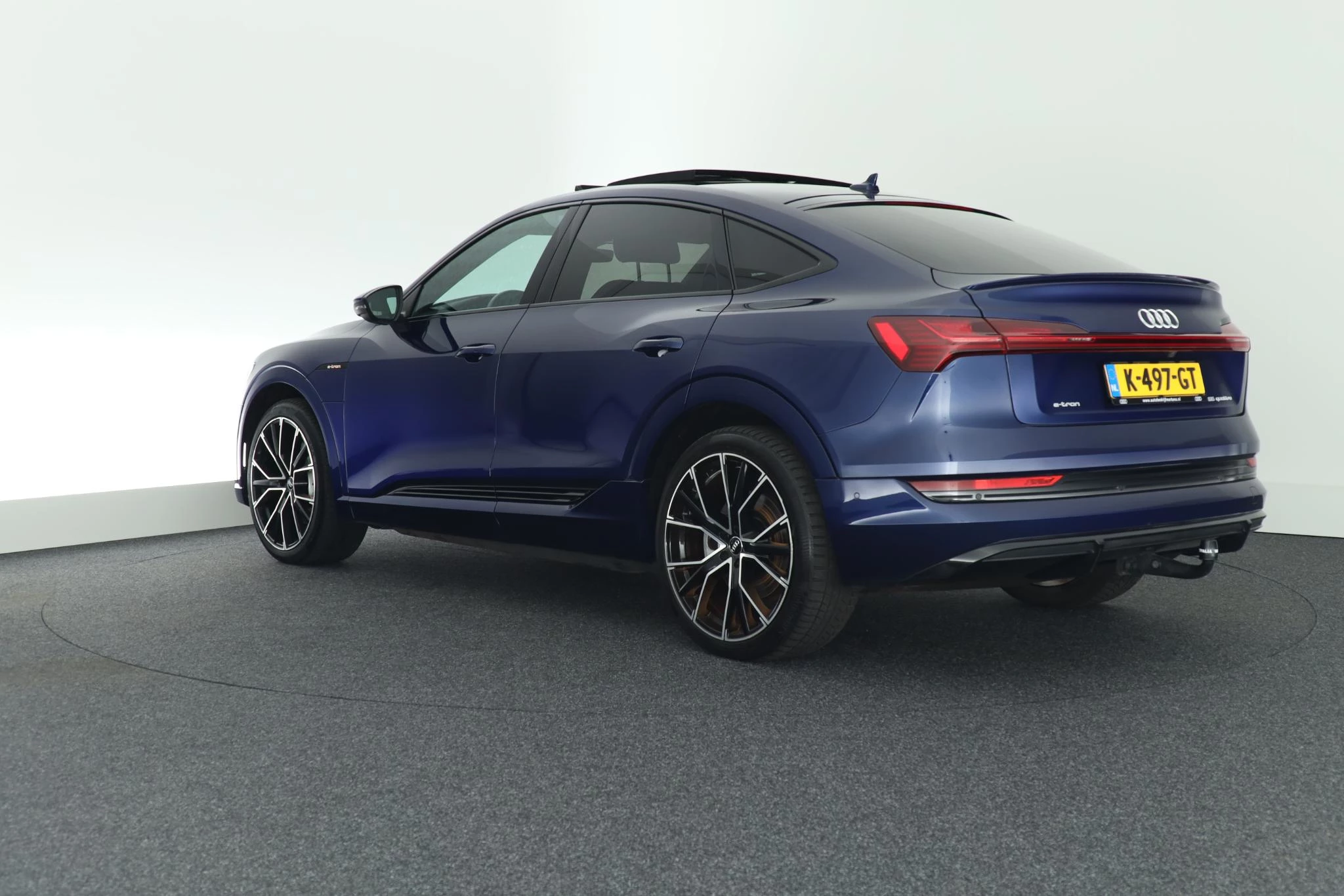 Hoofdafbeelding Audi e-tron