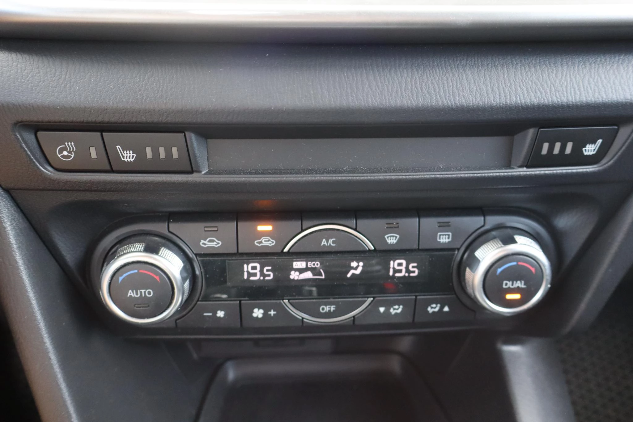 Hoofdafbeelding Mazda 3