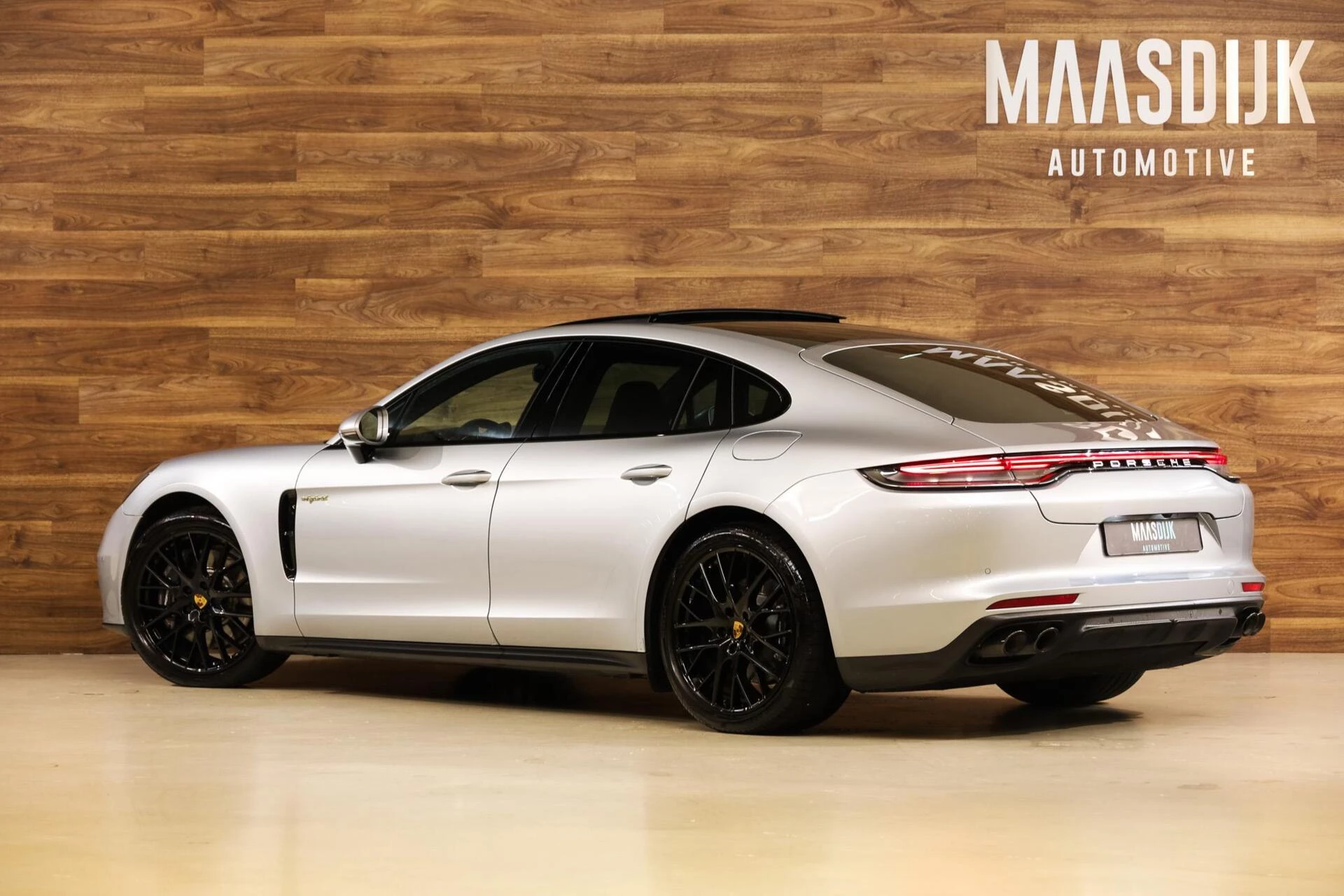 Hoofdafbeelding Porsche Panamera
