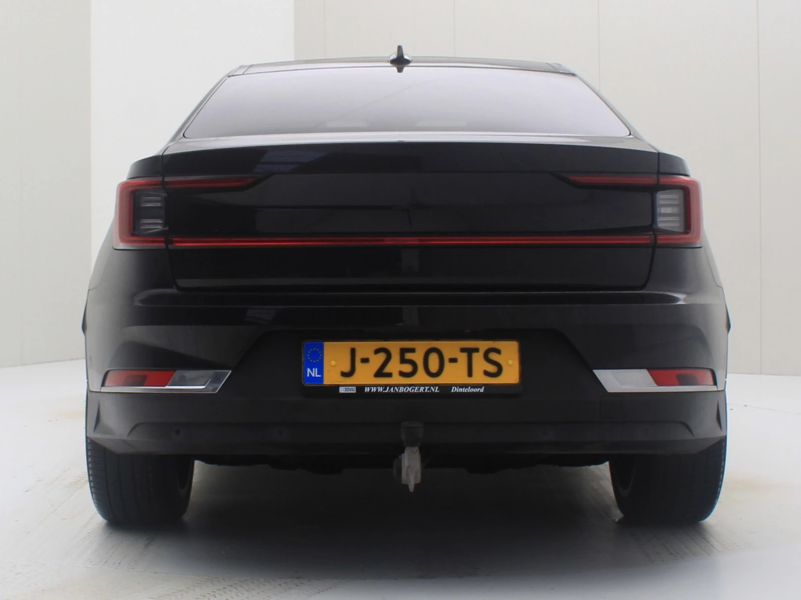 Hoofdafbeelding Polestar 2